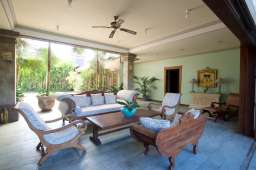 Downstairs Living To Rear