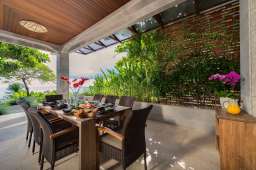 1127-Outdoor-Dining